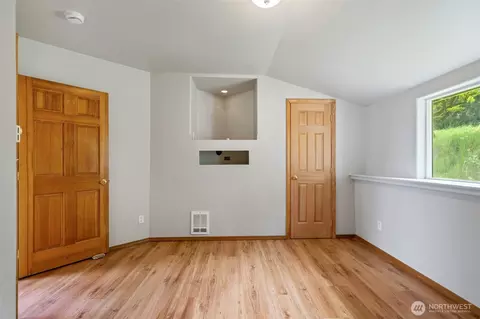 Bedroom - 40 Fish Hatchery Rd, Sequim, WA 98382 photo 1 of 2