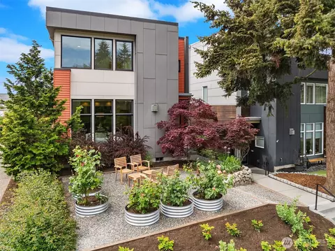 7349 California Ave SW, Seattle, WA 98136