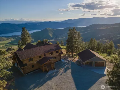 1831 Cottontail Ln, Chelan, WA 98816