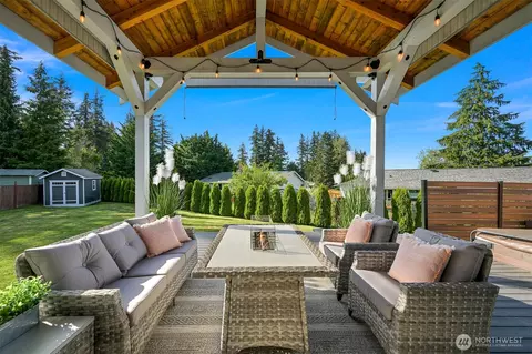 1460 Sunnybrook Ln, Bellingham, WA 98226