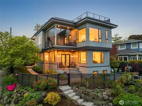 3303 37th Ave W, Seattle, WA 98199