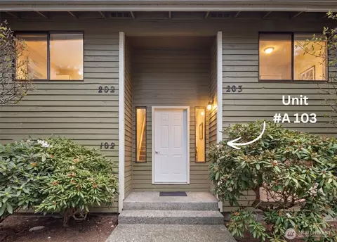 75 NW Columbia Dr #A103, Oak Harbor, WA 98277