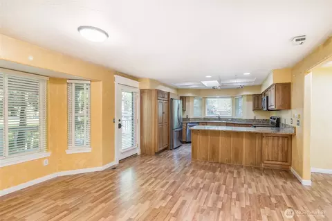 Living - 123 Forest Ridge Dr, Sequim, WA 98382 photo 4 of 6