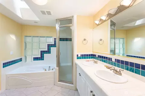 Bath - 123 Forest Ridge Dr, Sequim, WA 98382 photo 1 of 3