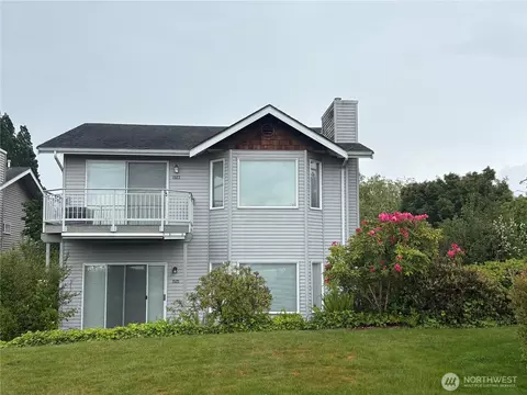 1521 4th St #1A, Bellingham, WA 98225