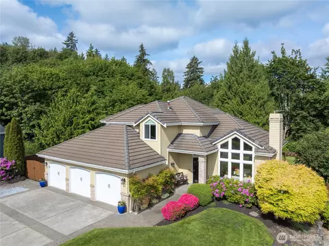 1702 14th St SW, Puyallup, WA 98371