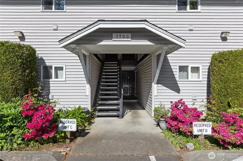 7700 196th St SW #C, Edmonds, WA 98026