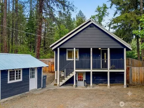 417 W 2nd St, Cle Elum, WA 98922