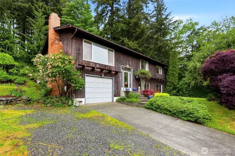 619 Willow Rd, Bellingham, WA 98225