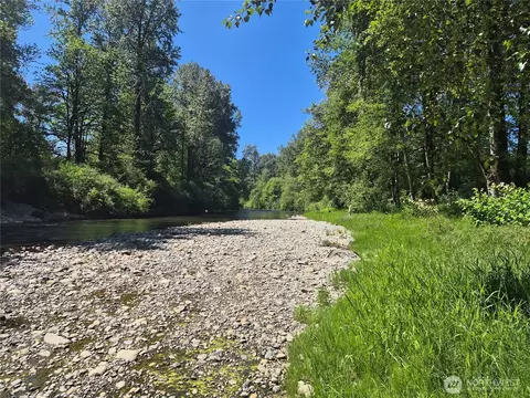 13200 S Machias Rd, Snohomish, WA 98290