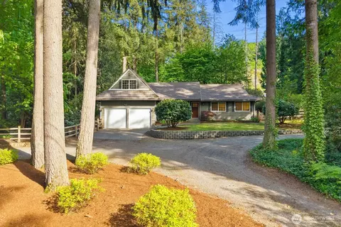 16464 239th Ave SE, Issaquah, WA 98027