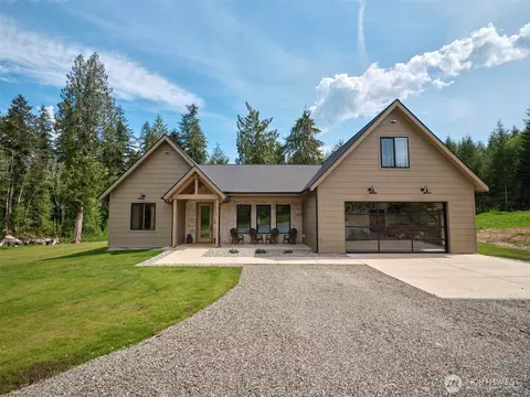 312 Little Valley Ln, Castle Rock, WA 98611