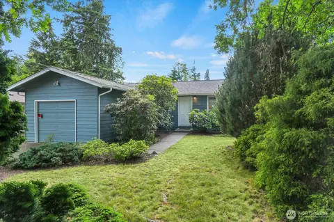 13325 19th Ave NE, Seattle, WA 98125