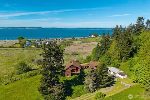 38104 Hillview Ln NE, Hansville, WA 98340