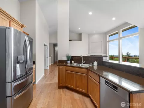 Kitchen - 1003 Haven Heights Dr, Sequim, WA 98382 photo 2 of 4