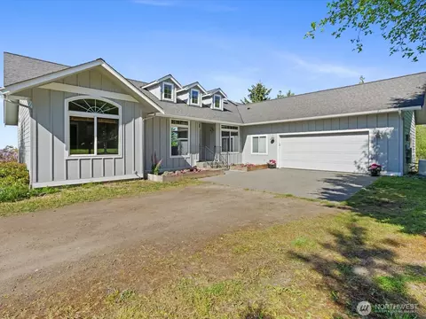 1003 Haven Heights Dr, Sequim, WA 98382