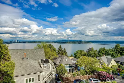 View/Area - 3601 E Cherry St, Seattle, WA 98122 photo 1 of 3