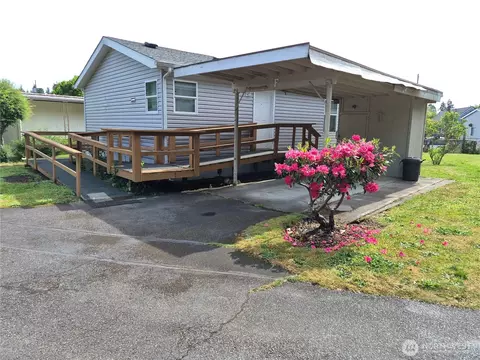411 W Grove St #F, Shelton, WA 98584