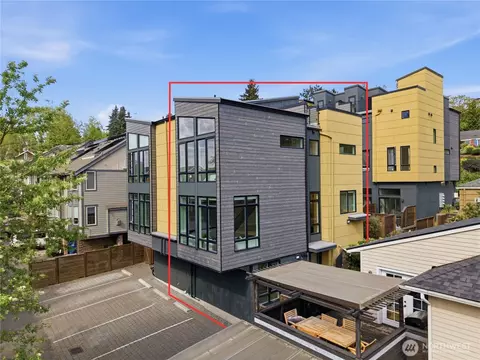 3011 30th Ave W #A, Seattle, WA 98199