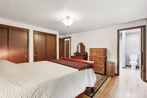 Bedroom - 2528 130th St SE, Everett, WA 98208 photo 2 of 5