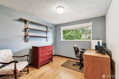 Bedroom - 2528 130th St SE, Everett, WA 98208 photo 4 of 5