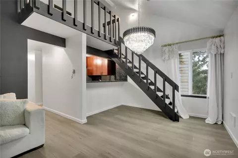 2524 S 317th St #304, Federal Way, WA 98003