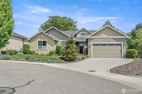 1972 Legacy Pl SE, East Wenatchee, WA 98802