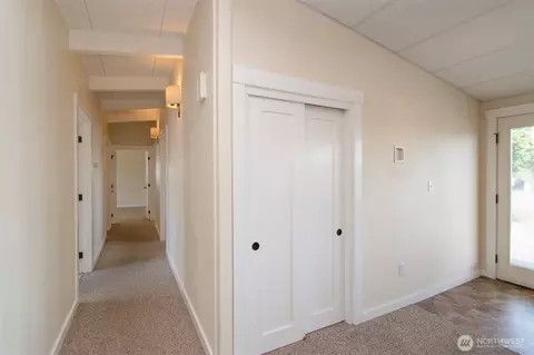 Entry Way - 405 W Bell St, Sequim, WA 98382 photo 1 of 1