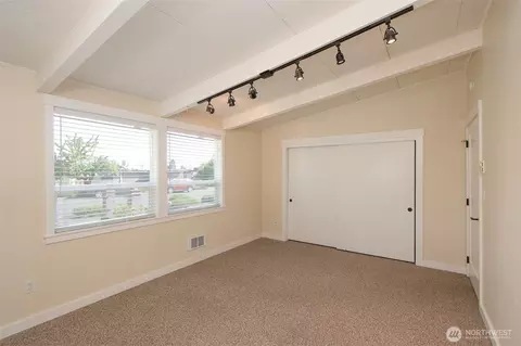 Bedroom - 405 W Bell St, Sequim, WA 98382 photo 6 of 6