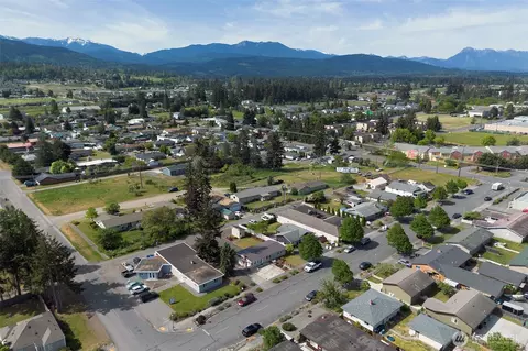 View/Area - 405 W Bell St, Sequim, WA 98382 photo 5 of 7