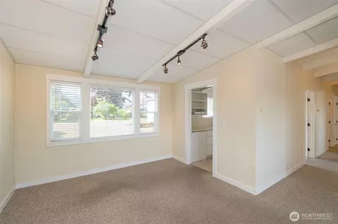 Living - 405 W Bell St, Sequim, WA 98382 photo 4 of 4