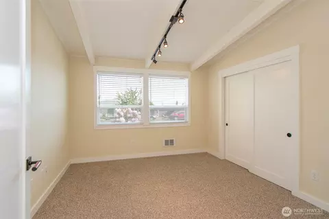 Bedroom - 405 W Bell St, Sequim, WA 98382 photo 1 of 6