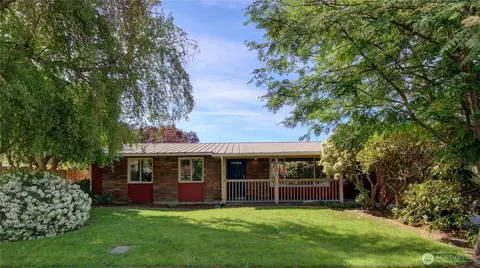 16972 Vaughn Rd, Mount Vernon, WA 98273