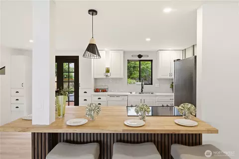 Kitchen - 2301 Jade Ave, Everett, WA 98201 photo 2 of 4