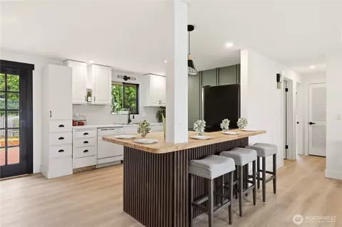 Kitchen - 2301 Jade Ave, Everett, WA 98201 photo 1 of 4