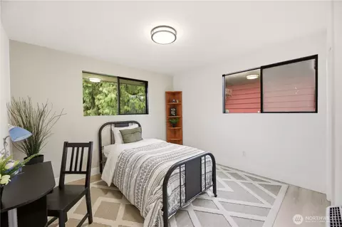 Bedroom - 2301 Jade Ave, Everett, WA 98201 photo 3 of 4