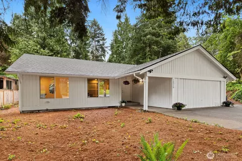 16310 Fremont Pl N, Shoreline, WA 98133