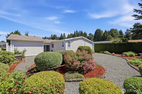 Exterior - 24324 9th Ave W, Bothell, WA 98021 photo 2 of 6