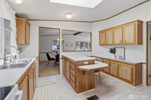 Kitchen - 24324 9th Ave W, Bothell, WA 98021 photo 2 of 3