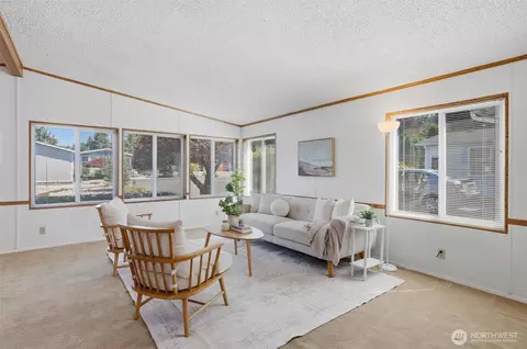 Living - 24324 9th Ave W, Bothell, WA 98021 photo 1 of 3