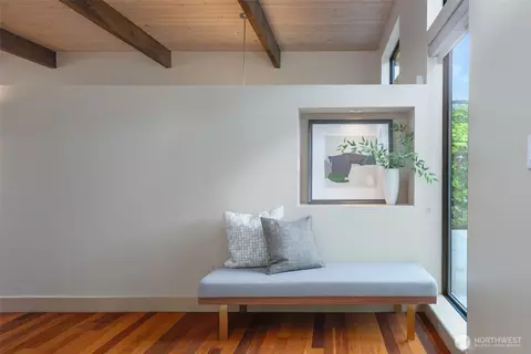 Entry Way - 3901 E Mcgilvra St, Seattle, WA 98112 photo 2 of 2