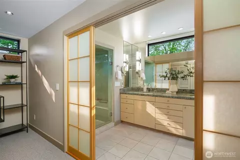 Bath - 3901 E Mcgilvra St, Seattle, WA 98112 photo 1 of 3