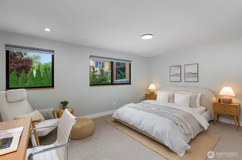 Bedroom - 3901 E Mcgilvra St, Seattle, WA 98112 photo 1 of 6