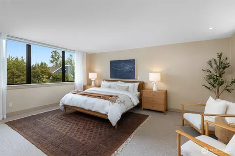 Bedroom - 3901 E Mcgilvra St, Seattle, WA 98112 photo 6 of 6
