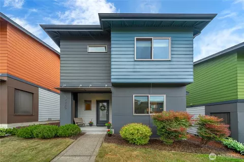 12220 SE 251st Pl, Kent, WA 98030