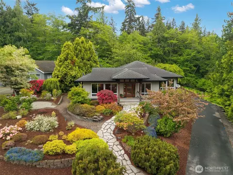 382 Windship Dr, Port Townsend, WA 98368