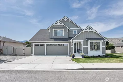 2028 SE Legacy Pl, East Wenatchee, WA 98802