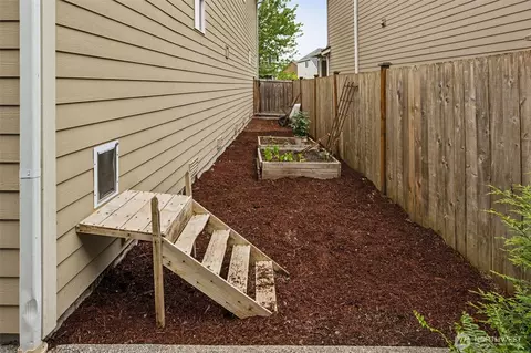 Exterior - 18514 18th Ave E, Spanaway, WA 98387 photo 6 of 6