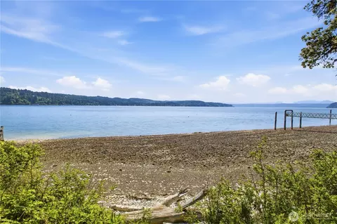 13370 NE North Shore Rd, Belfair, WA 98528