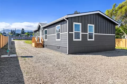 2362 E 5th Ave, Port Angeles, WA 98362